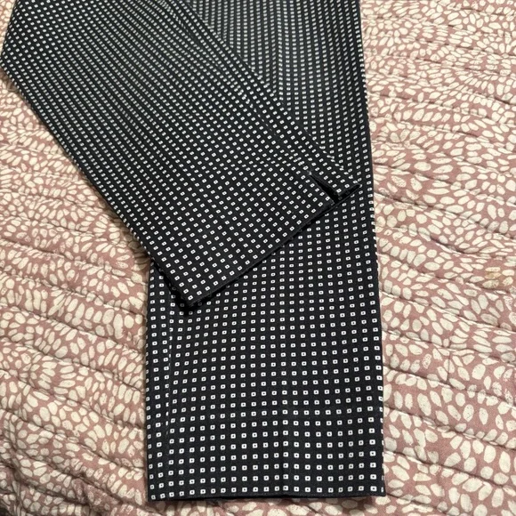 Banana Republic Black and White Patterned Pants - Picture 2 of 6